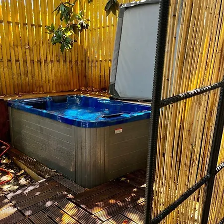 Luxury Garden *